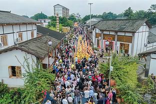 西热：一大四小偶尔打打 范子铭低位不行时我会打四号位帽他